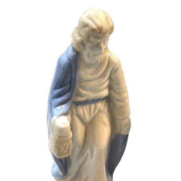 Vintage 3-Piece Nativity Set | Ceramic Holy Family Figurines - Picture 2 of 8